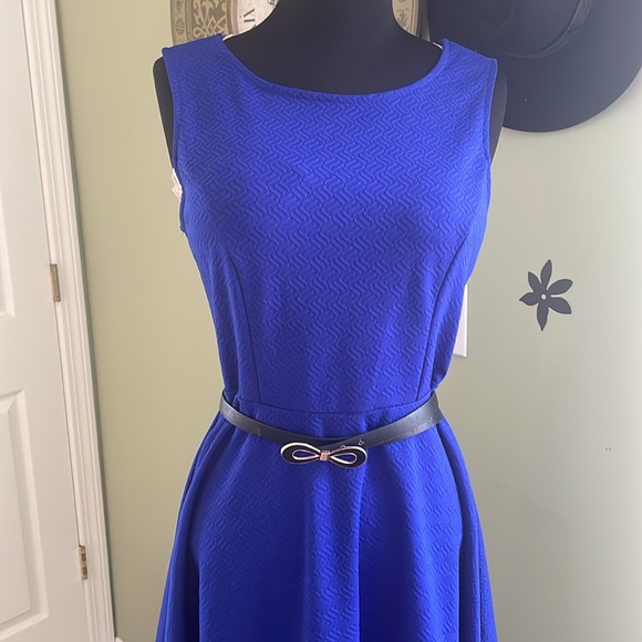 City Triangles Blue Peplum Fit and Flare Mini Dress Size 7, zip back, belted. - Picture 2 of 6